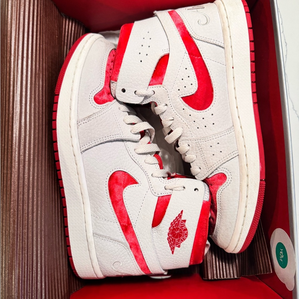 Jordan 1 High Zoom Air Valentine’s Women’s Sneakers - 8